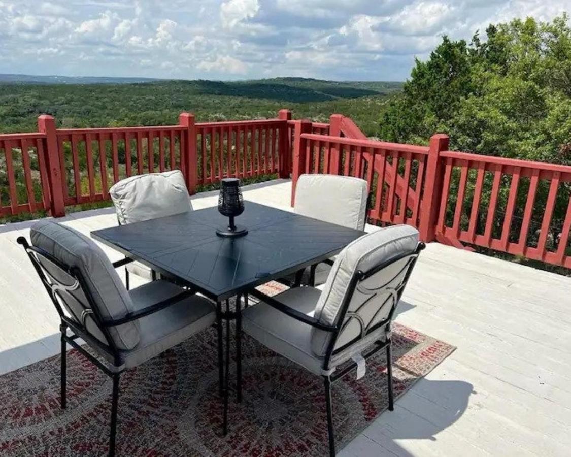 Entire 2Br 2Ba Hilltop View Home Sleeps 7 Pets 4 Acres Jacuzzi Central Ac Kingbeds Free Wifi-Parking Kitchen Washerdryer Starry Terrace Two Sunset Dining Patios Grill Stovetop Oven Fridge Onsitewoodedhiking Wildlife Coveredpatio4Pets & Birds Singing! Marble Falls Kültér fotó